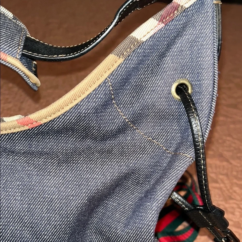 Burberry Blue denim Hobo Bag with Slouchy Silhouette - Picture 5 of 14